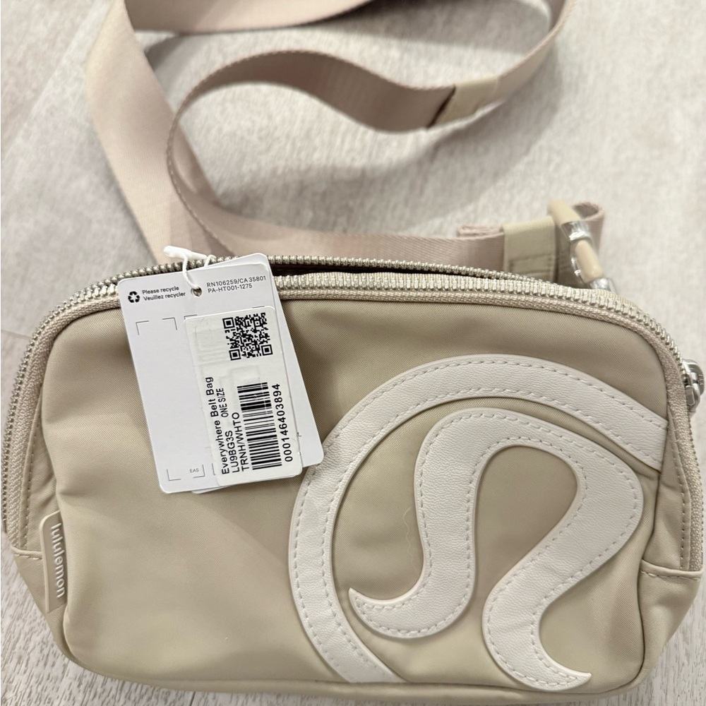 Lululemon Everywhere Belt Bag Trench White Opal With Logo 1L Beige